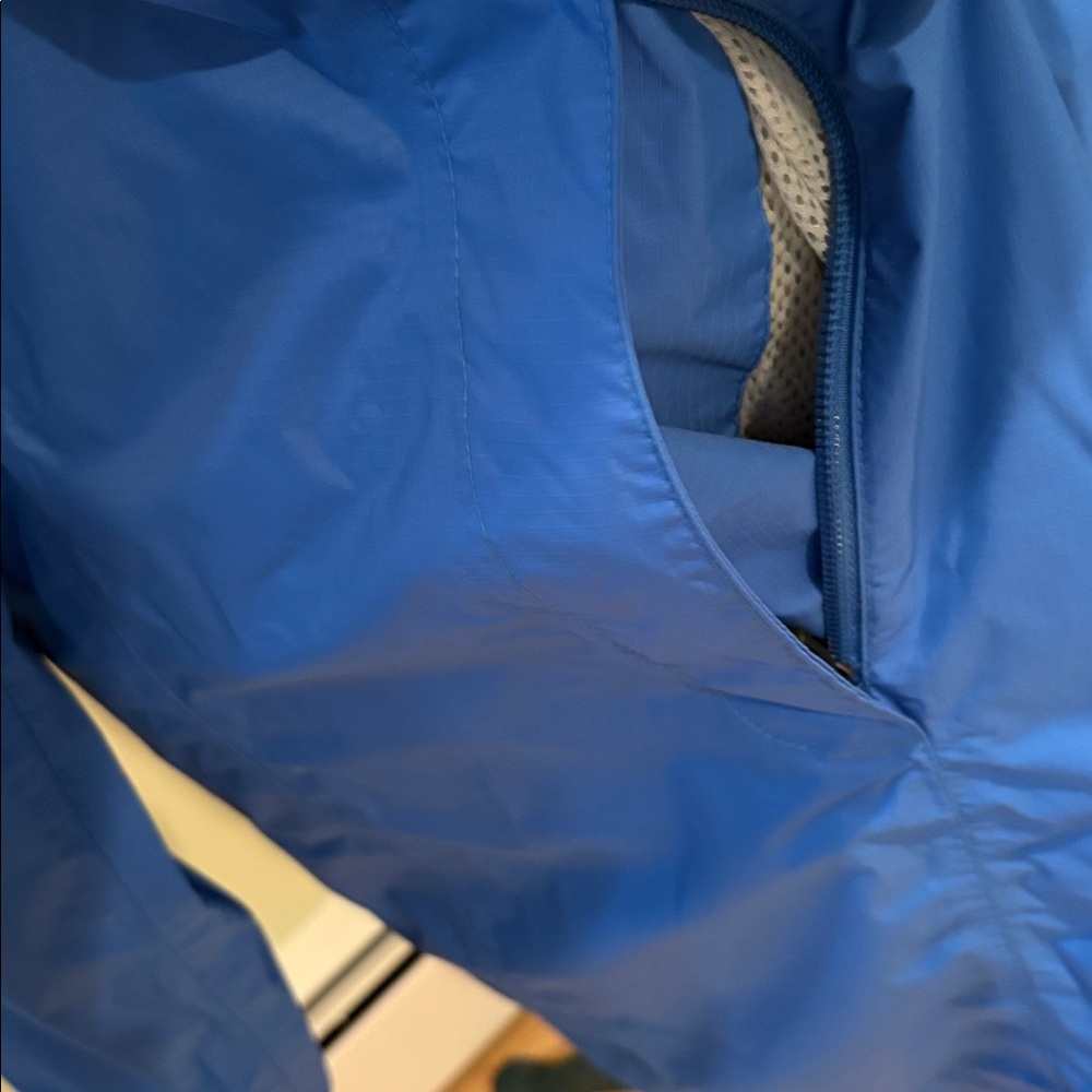 L.L.Bean Rain Jacket - Picture 4 of 12